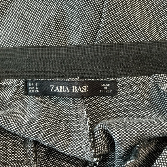 Zara Basic Black & White Textured Pants with Side Stripe & Front Pockets - Picture 3 of 4